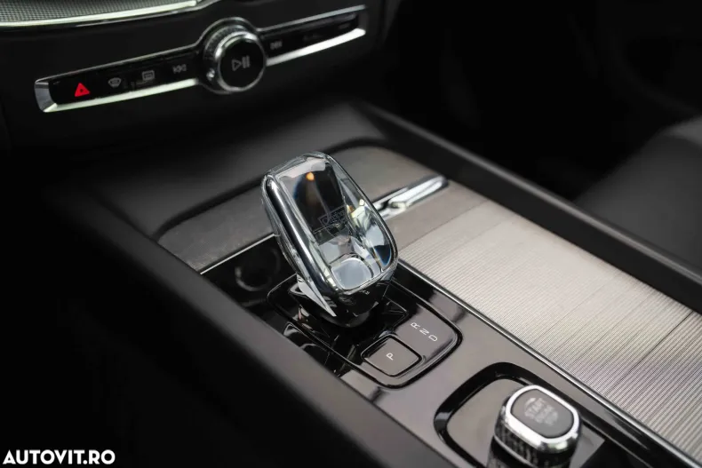 Volvo XC60 din 2023 cu 125.178 km - oferta VOL187013 - foto 31