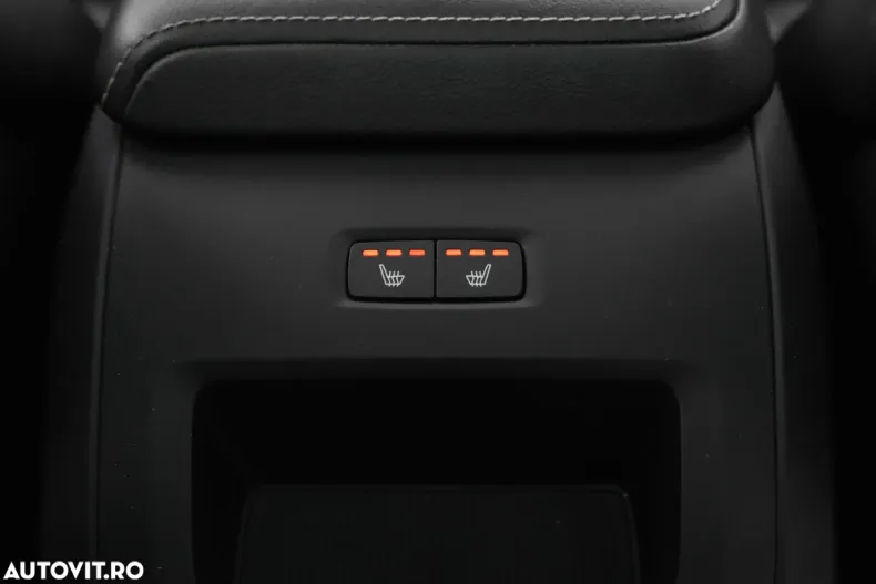 Volvo XC60 din 2023 cu 125.178 km - oferta VOL187013 - foto 38