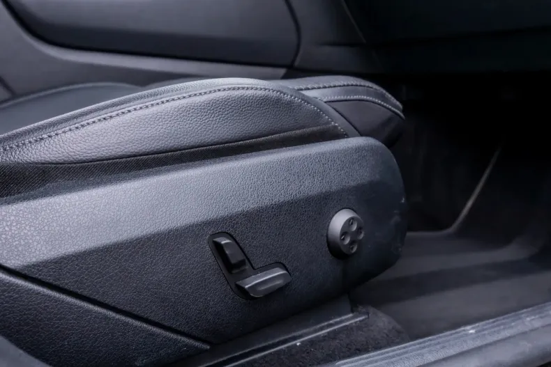 Mercedes-Benz GLC din 2023 cu 51.000 km - oferta MER187019 - foto 33