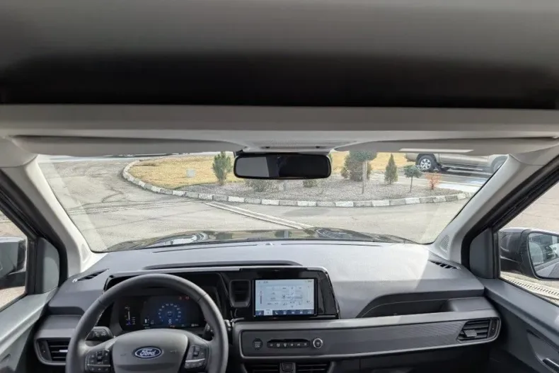 Ford Tourneo Courier din 2025 cu 1 km - oferta FOR187023 - foto 12