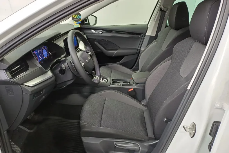 Skoda Octavia din 2025 cu 1.620 km - oferta SKO187028 - foto 5