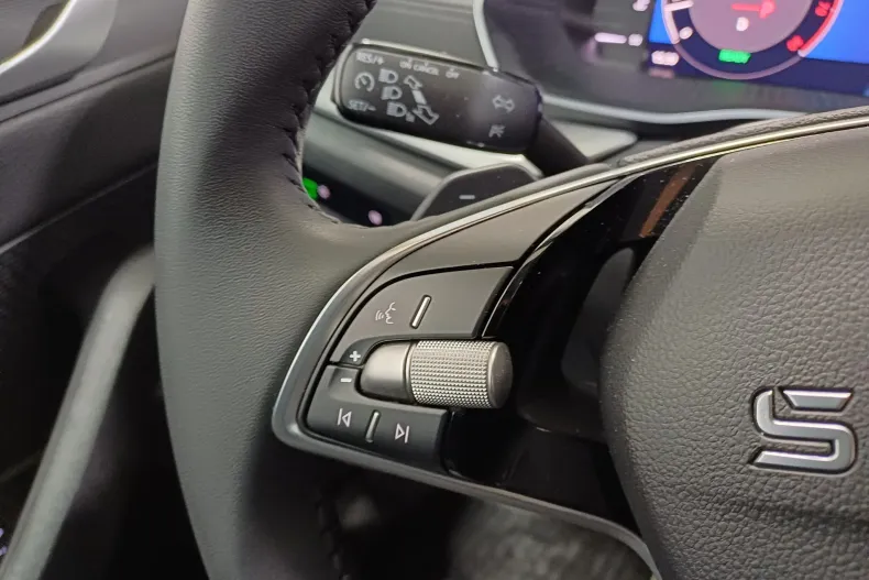 Skoda Octavia din 2025 cu 1.620 km - oferta SKO187028 - foto 12