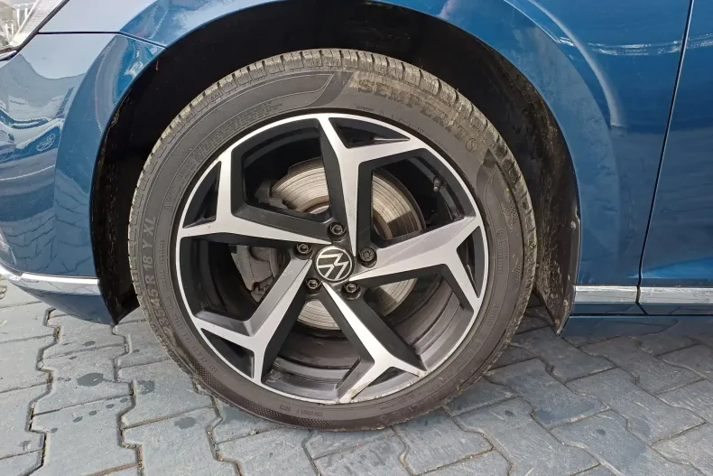 Volkswagen Passat din 2021 cu 115.586 km - oferta VOL187031 - foto 4