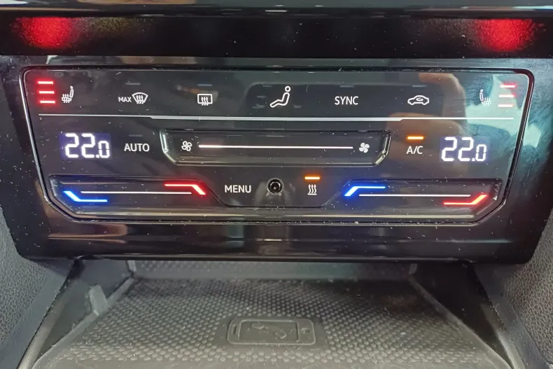 Volkswagen Passat din 2021 cu 115.586 km - oferta VOL187031 - foto 16