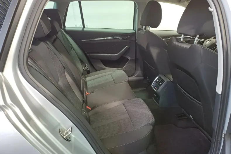 Skoda Octavia din 2021 cu 97.043 km - oferta SKO187032 - foto 34