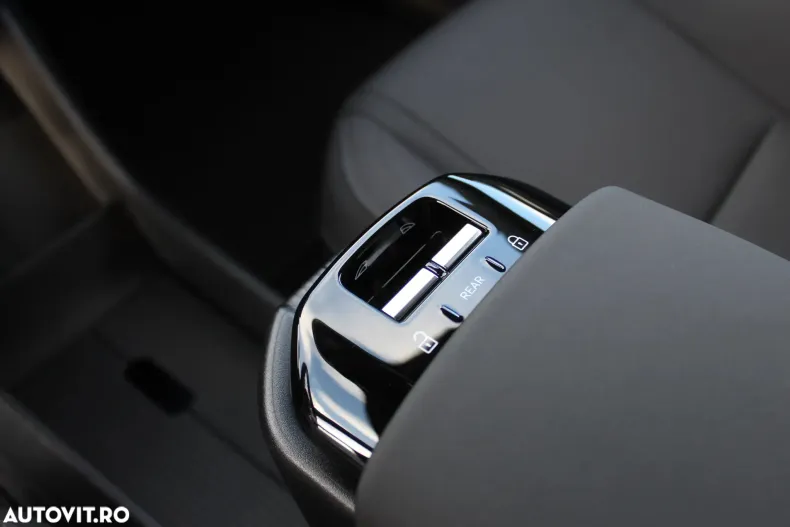 Volvo EX30 din 2024 cu 500 km - oferta VOL187034 - foto 11