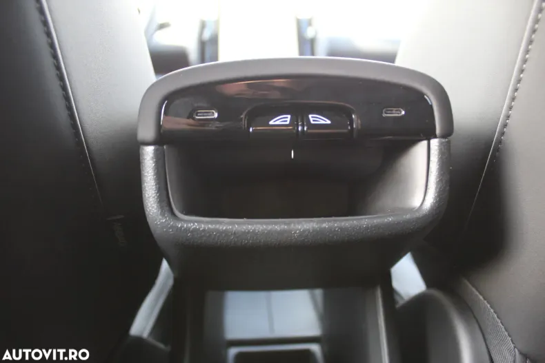 Volvo EX30 din 2024 cu 500 km - oferta VOL187034 - foto 24