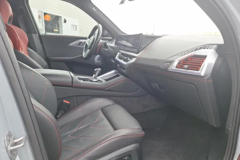 BMW XM (Seria X) din 2023 cu 30.964 km - oferta BMW187037 - foto 12