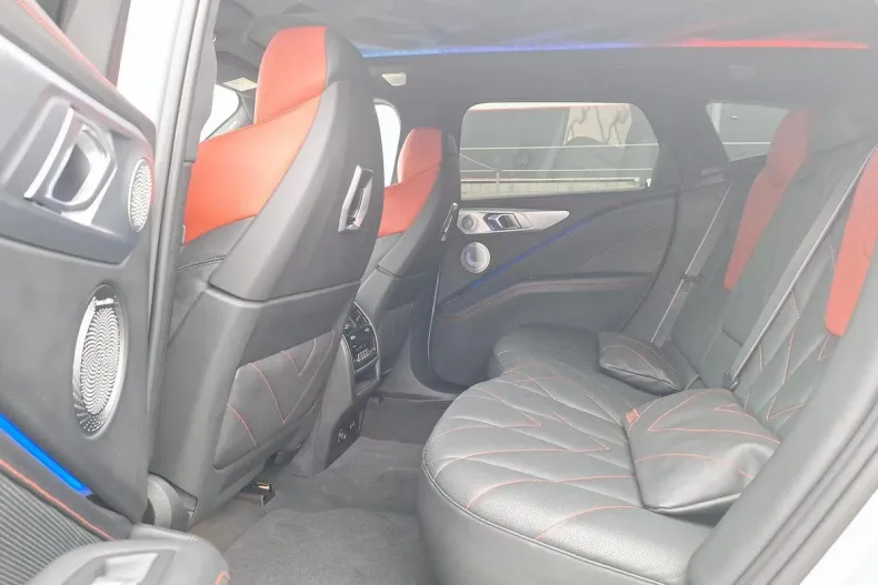 BMW XM (Seria X) din 2023 cu 30.964 km - oferta BMW187037 - foto 14