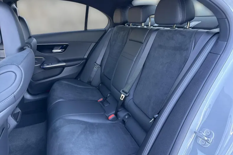 Mercedes-Benz C din 2025 cu 5.000 km - oferta MER187040 - foto 14