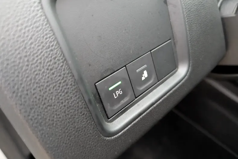 Dacia Duster din 2023 cu 58.433 km - oferta DAC187046 - foto 15