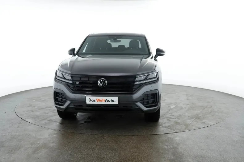 Volkswagen Touareg din 2022 cu 65.925 km - oferta VOL187050 - foto 4