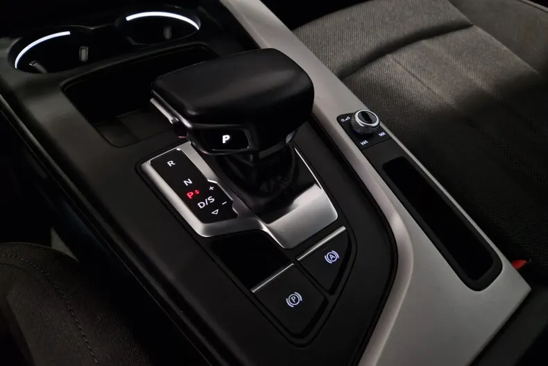 Audi A4 din 2020 cu 66.729 km - oferta AUD187052 - foto 17