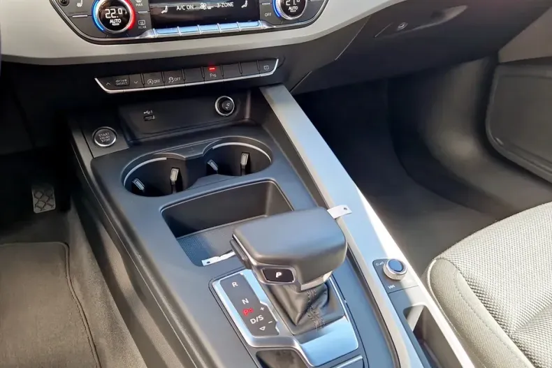 Audi A4 din 2021 cu 66.059 km - oferta AUD187053 - foto 17