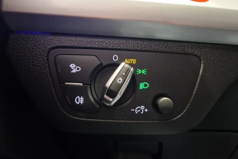 Audi Q5 din 2023 cu 12.729 km - oferta AUD187062 - foto 17