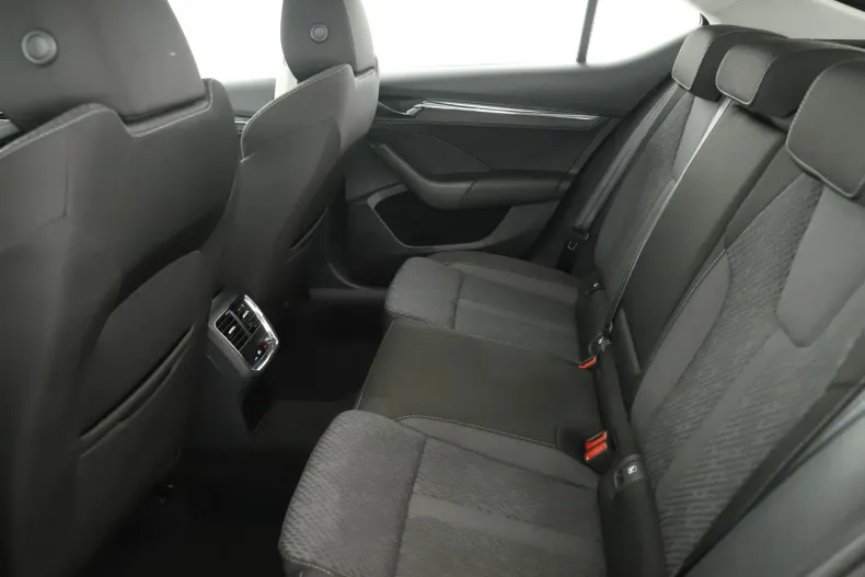 Skoda Octavia din 2022 cu 35.304 km - oferta SKO187064 - foto 13