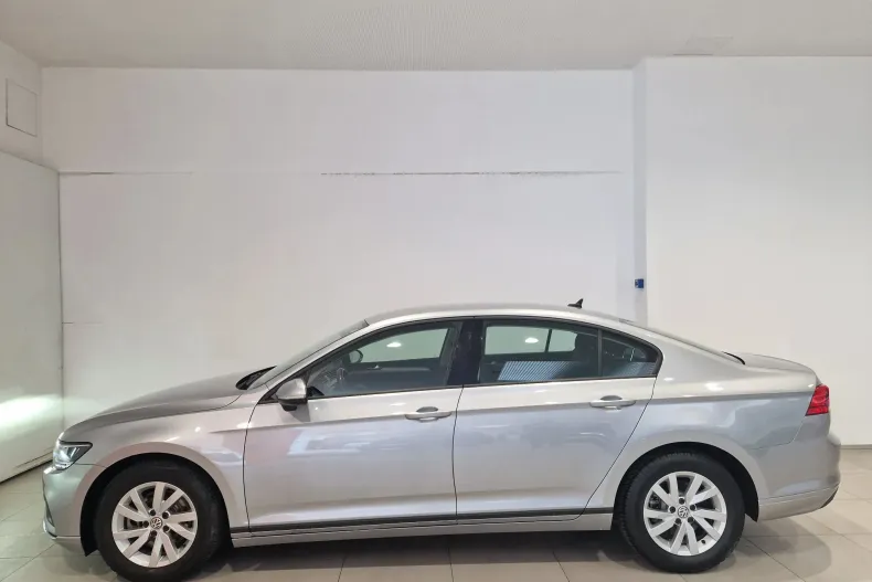 Volkswagen Passat din 2020 cu 45.887 km - oferta VOL187065 - foto 2