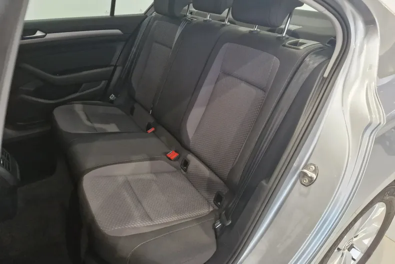 Volkswagen Passat din 2020 cu 45.887 km - oferta VOL187065 - foto 14