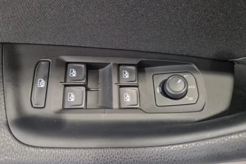 Volkswagen Passat din 2020 cu 45.887 km - oferta VOL187065 - foto 15