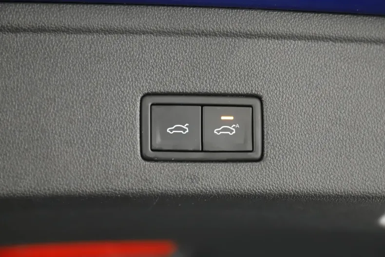 Volkswagen Touareg din 2021 cu 54.585 km - oferta VOL187066 - foto 27