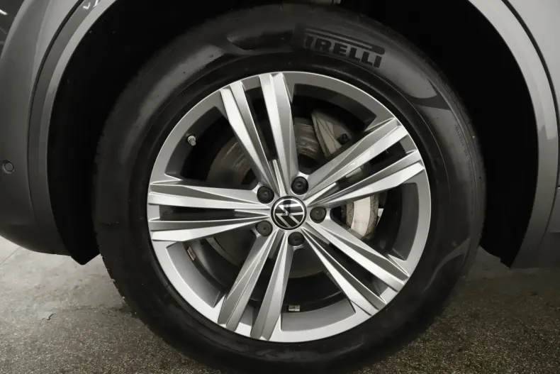 Volkswagen Touareg din 2021 cu 74.249 km - oferta VOL187068 - foto 10