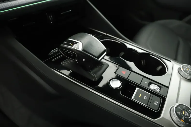 Volkswagen Touareg din 2021 cu 74.249 km - oferta VOL187068 - foto 15