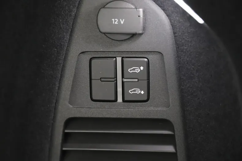 Volkswagen Touareg din 2021 cu 74.249 km - oferta VOL187068 - foto 28