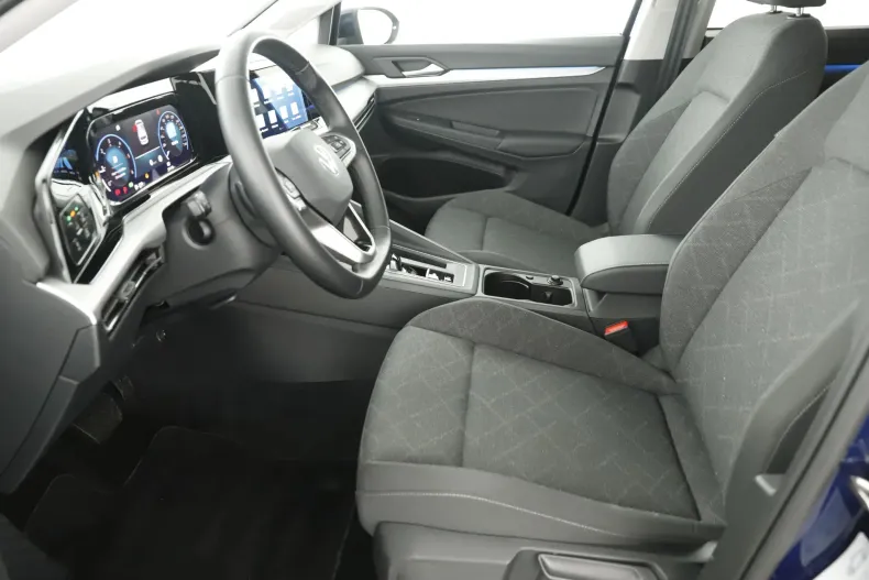 Volkswagen Golf din 2023 cu 21.108 km - oferta VOL187070 - foto 11