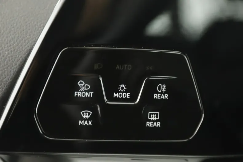 Volkswagen Golf din 2021 cu 47.424 km - oferta VOL187076 - foto 19