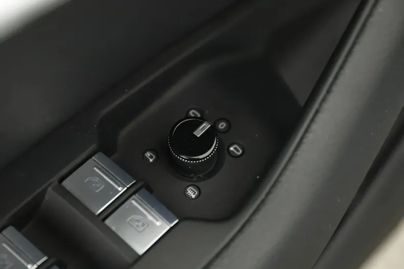 Audi A6 din 2021 cu 51.632 km - oferta AUD187080 - foto 26