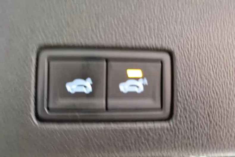 Volkswagen Touareg din 2022 cu 81.727 km - oferta VOL187081 - foto 27