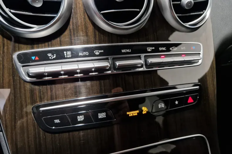 Mercedes-Benz GLC din 2020 cu 125.835 km - oferta MER187084 - foto 27