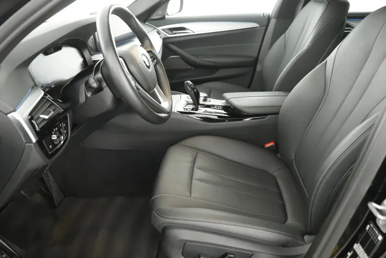 BMW Seria 5 din 2022 cu 100.688 km - oferta BMW187086 - foto 10