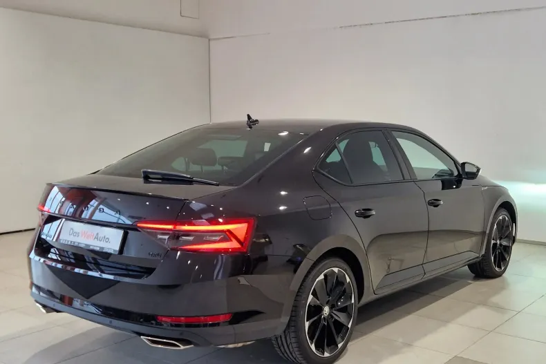Skoda Superb din 2023 cu 8.070 km - oferta SKO187089 - foto 7