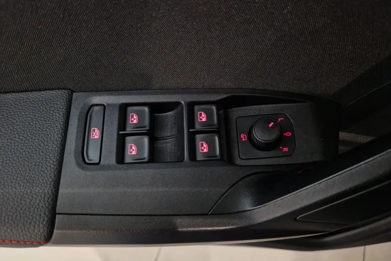 Seat Arona din 2021 cu 17.977 km - oferta SEA187094 - foto 13