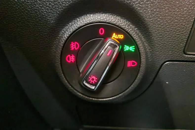 Seat Arona din 2021 cu 17.977 km - oferta SEA187094 - foto 14