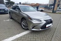 Lexus Seria ES din 2025 cu 2.476 km - oferta LEX187095 - foto 3