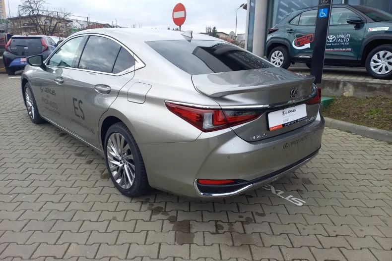Lexus Seria ES din 2025 cu 2.476 km - oferta LEX187095 - foto 5