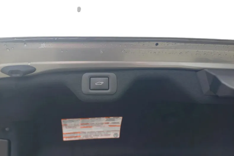 Lexus Seria ES din 2025 cu 2.476 km - oferta LEX187095 - foto 11