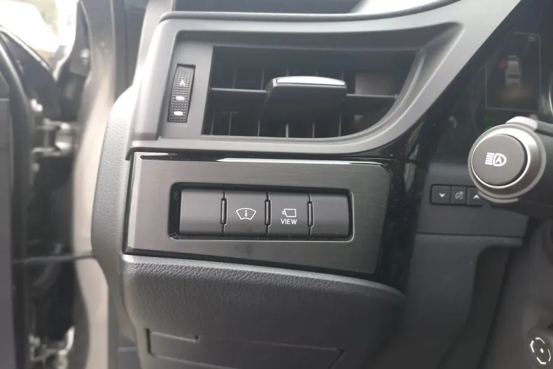 Lexus Seria ES din 2025 cu 2.476 km - oferta LEX187095 - foto 23