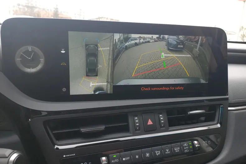 Lexus Seria ES din 2025 cu 2.476 km - oferta LEX187095 - foto 31