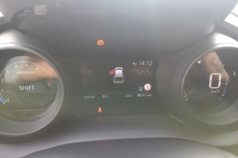 Toyota Yaris Cross din 2024 cu 8.631 km - oferta TOY187096 - foto 20