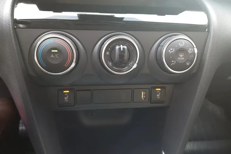 Toyota Yaris Cross din 2024 cu 8.631 km - oferta TOY187096 - foto 23