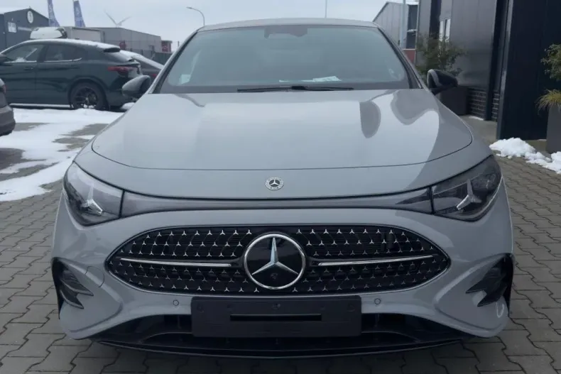 Mercedes-Benz CLA 220 (Clasa CLA) din 2025 cu 10 km - oferta MER187099 - foto 1