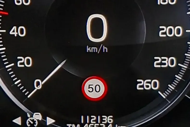 Volvo XC90 din 2021 cu 112.133 km - oferta VOL187100 - foto 8