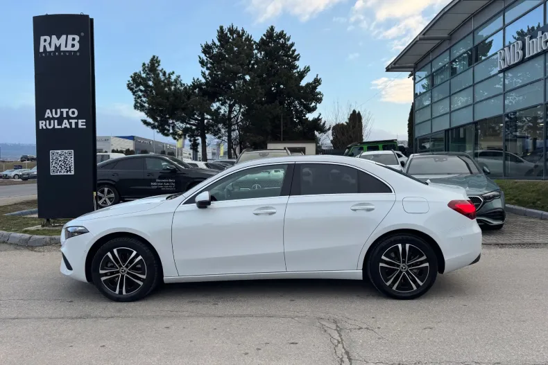 Mercedes-Benz A 250 (Clasa A) din 2024 cu 16.600 km - oferta MER187102 - foto 13