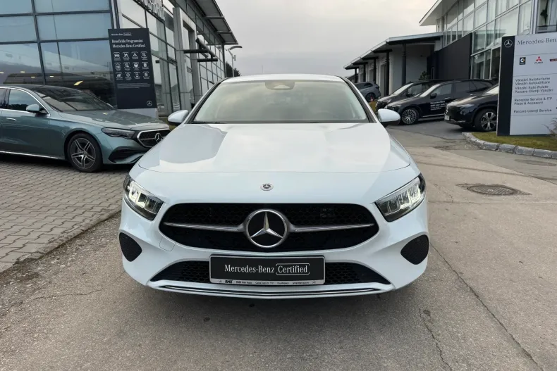 Mercedes-Benz A 250 (Clasa A) din 2024 cu 16.600 km - oferta MER187102 - foto 14