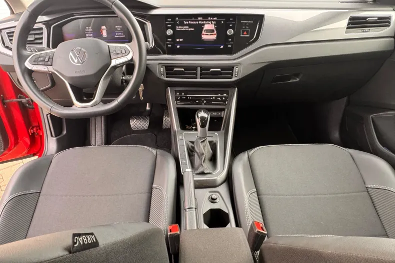 Volkswagen Taigo din 2023 cu 3.975 km - oferta VOL187120 - foto 6