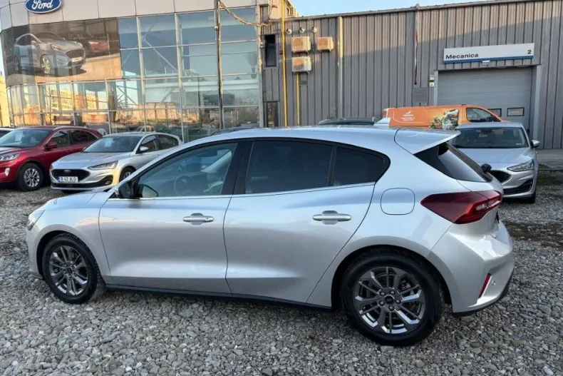 Ford Focus din 2022 cu 37.900 km - oferta FOR187121 - foto 9