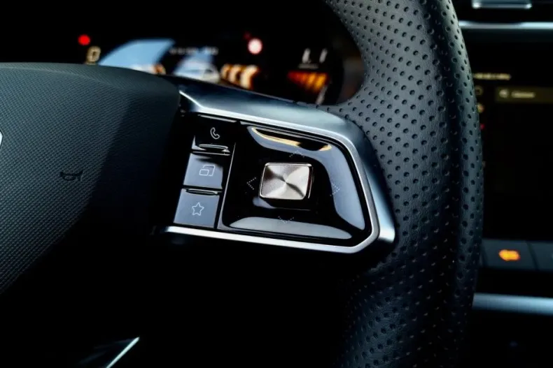 MG ZS HEV din 2025 cu 1 km - oferta MG0187124 - foto 14